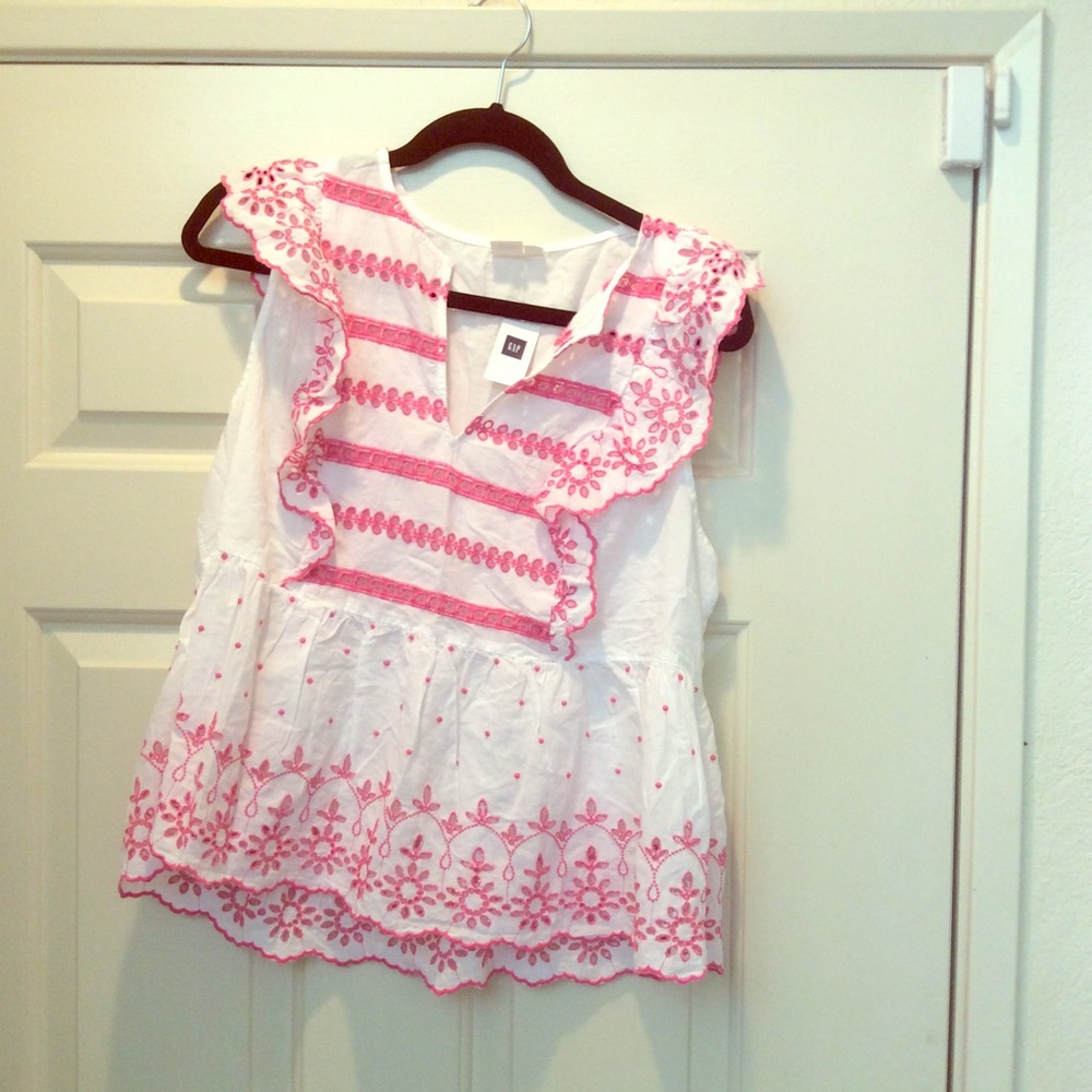 Adorable peasant top